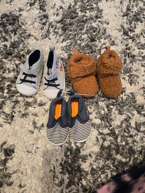 Joe Fresh & Pawz Baby Shoe Bundle | Size 0-6M / 3M | Multi
